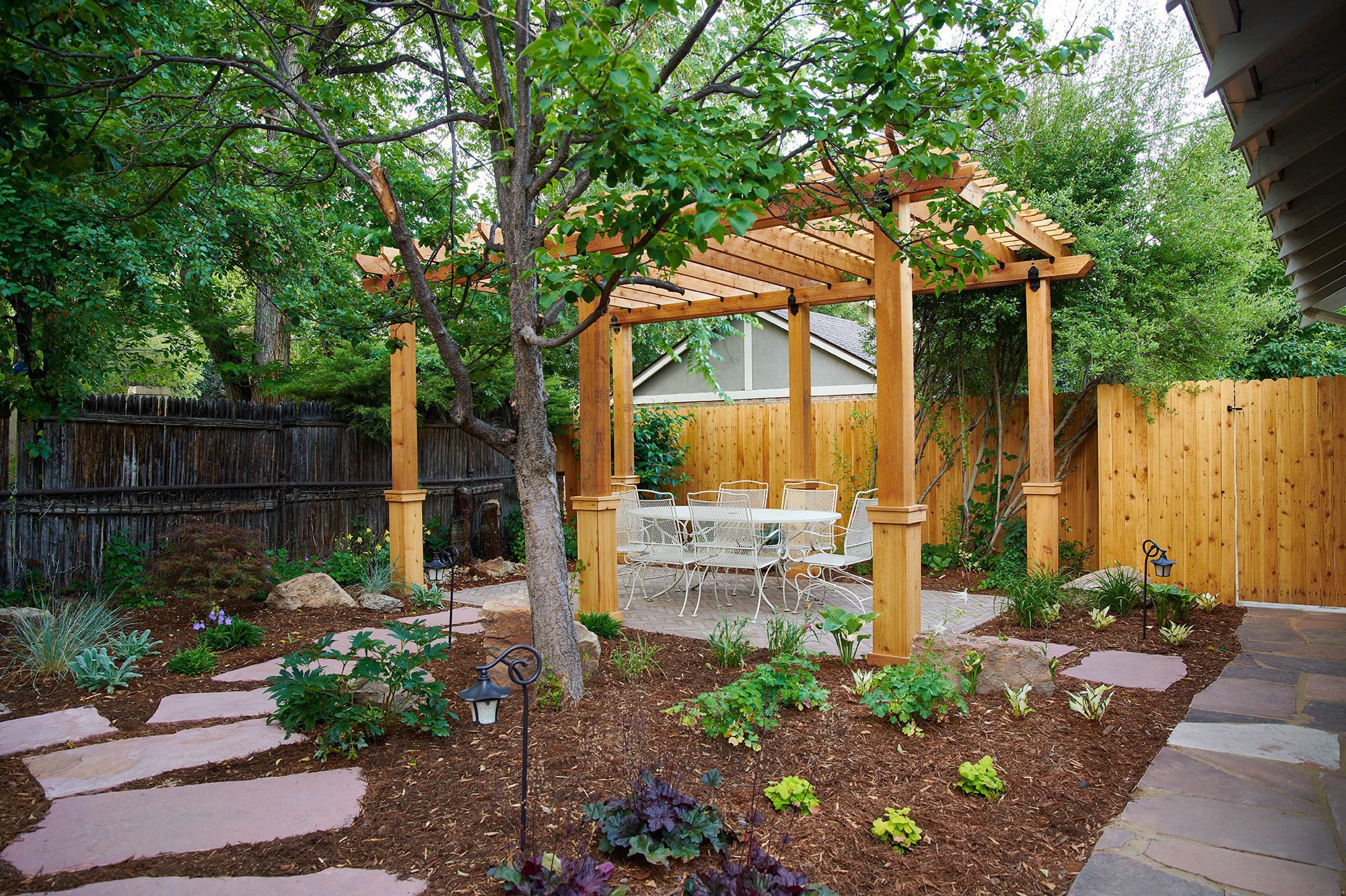 Modern pergola in Cherry Creek, CO