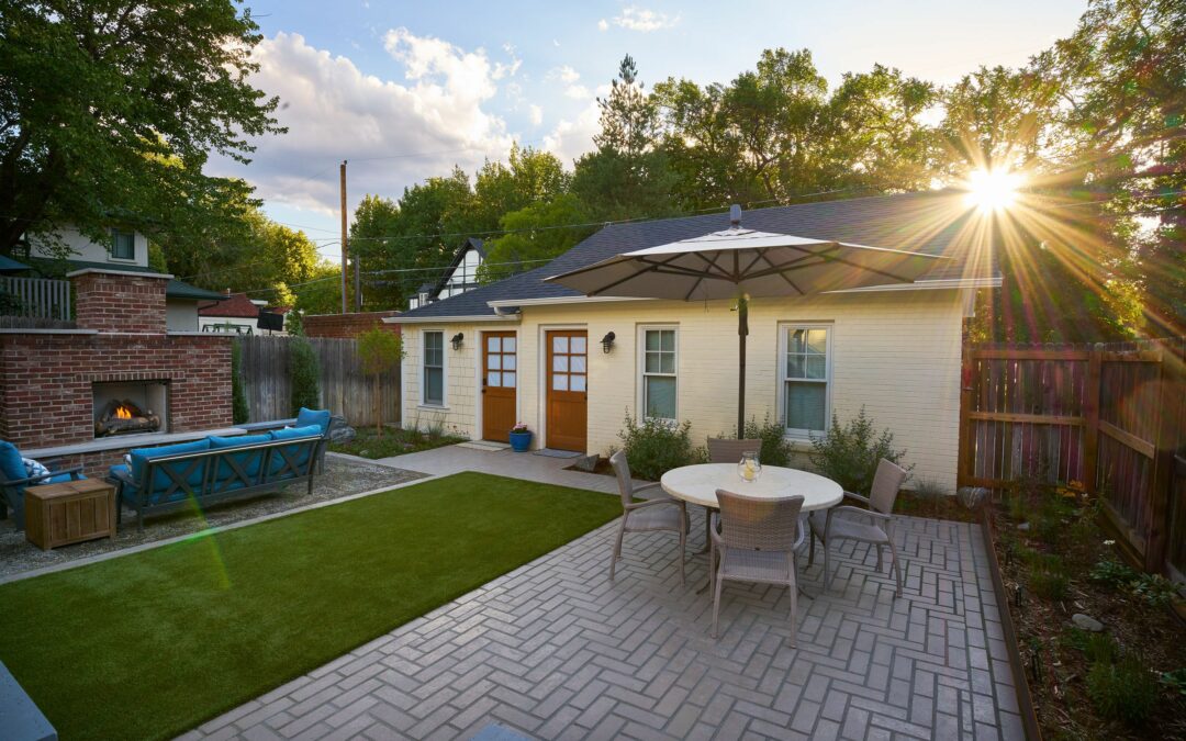 How Landscaping & Landscape Design in Castle Rock, CO Create Inviting Backyards